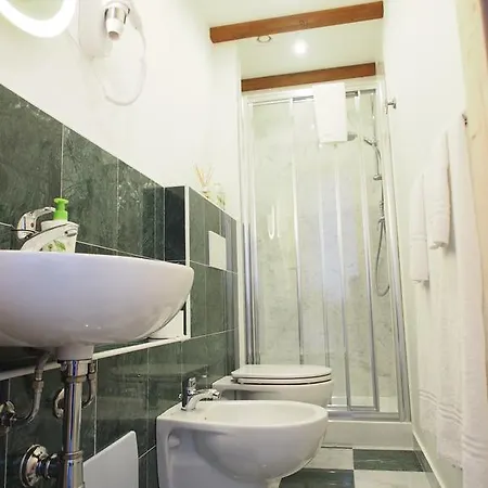 Eco Tower 게스트하우스 피사